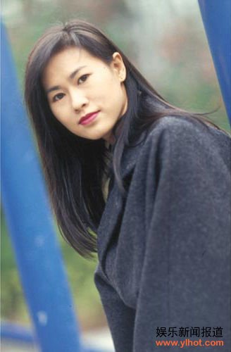 蔡龄龄在商业电台当唱片骑师,其后进军乐坛(资料图)